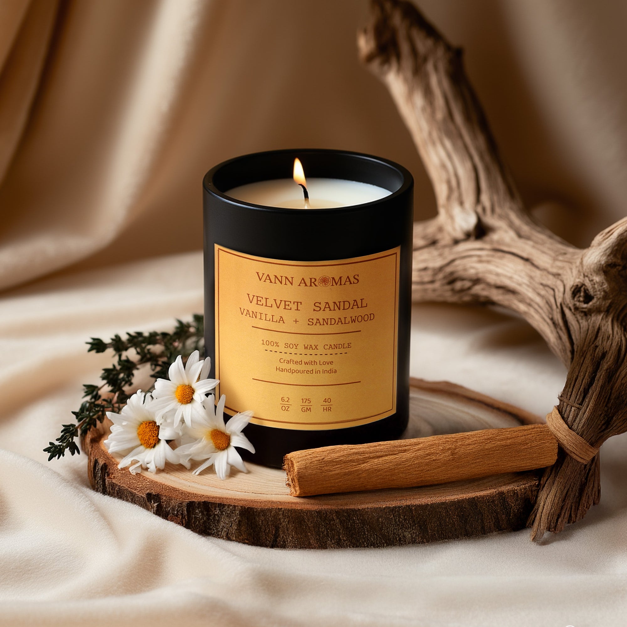 Velvet Sandal – Vanilla + Sandalwood, Black Jar, 175 gm